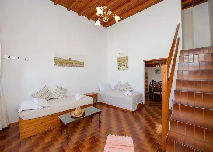 Hibiscus Rosa Location Mykonos Town